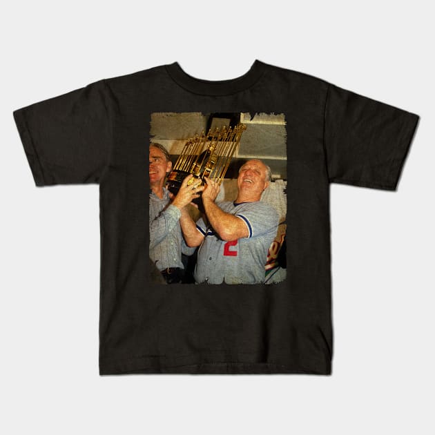 Tommy Lasorda - 1988 WS Kids T-Shirt by Krizleberation